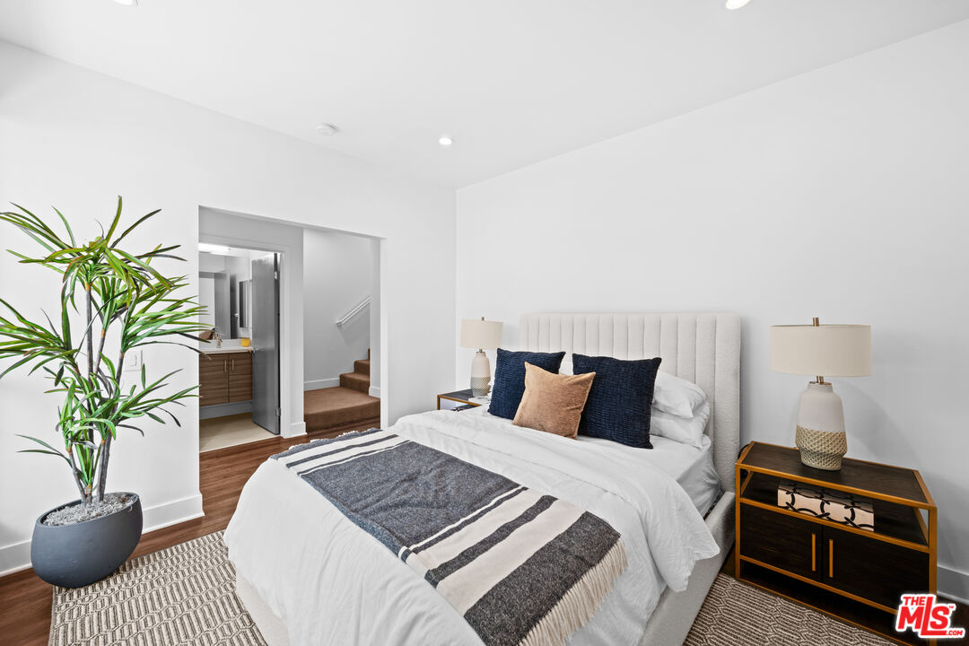 6066 W Studio Ct