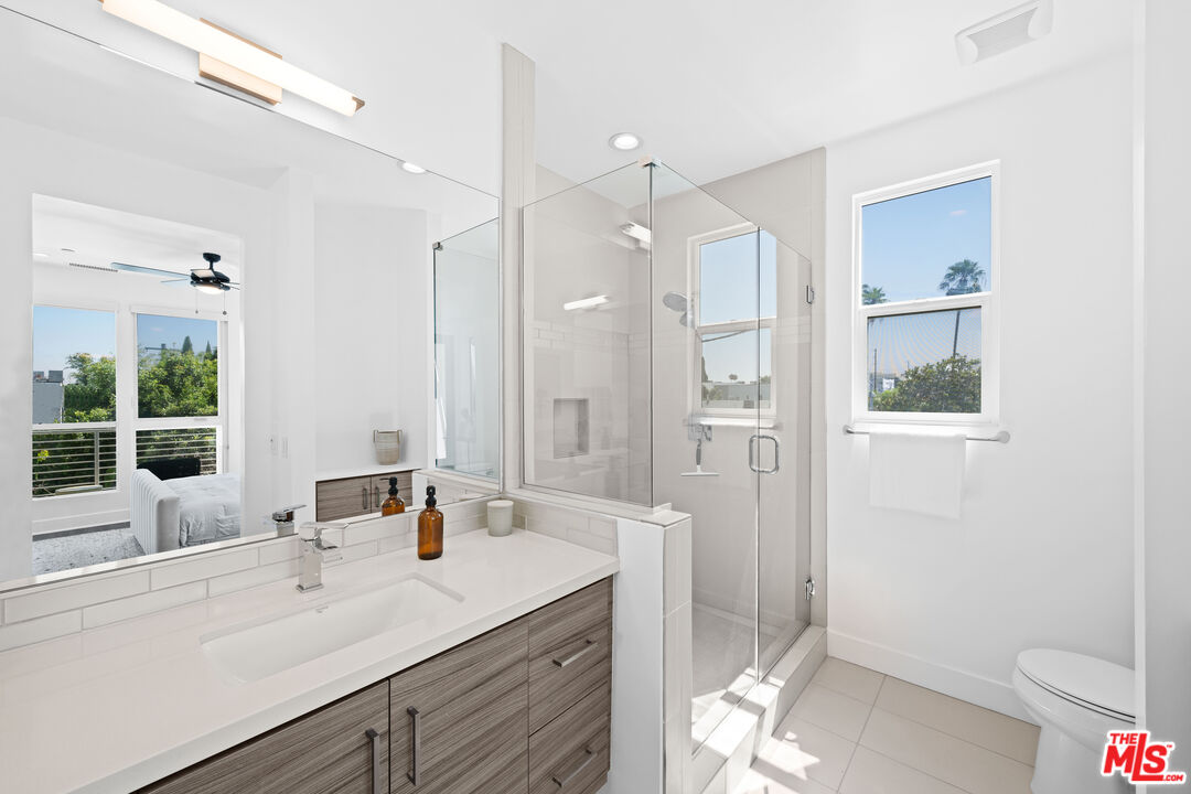6066 W Studio Ct
