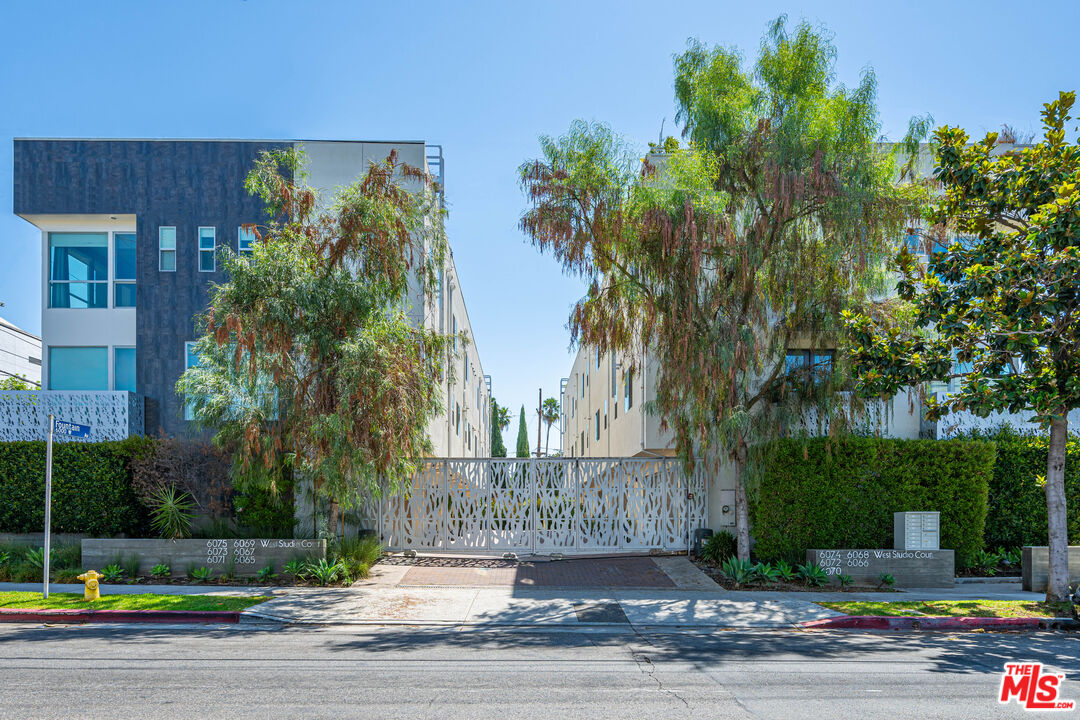 6066 W Studio Ct