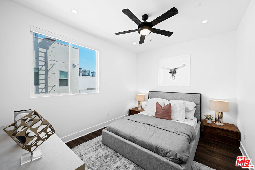 6066 W Studio Ct