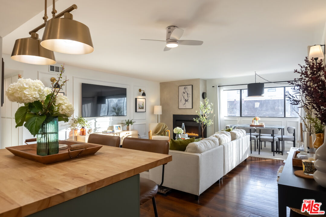 300 S Reno St Unit: 202