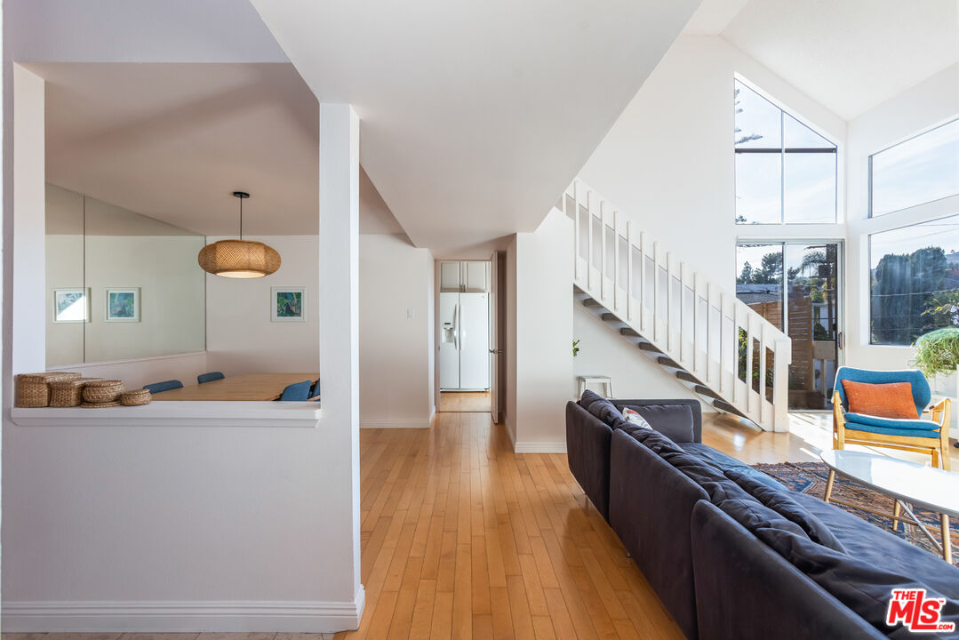 3315 Griffith Park Blvd Unit: 309