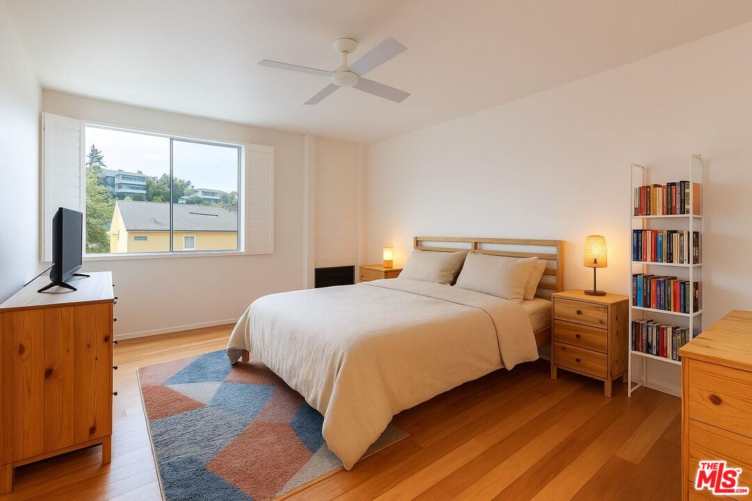 3315 Griffith Park Blvd Unit: 309