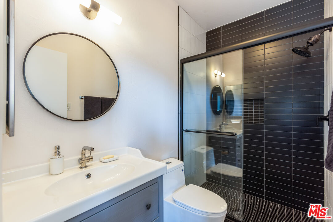 3315 Griffith Park Blvd Unit: 309