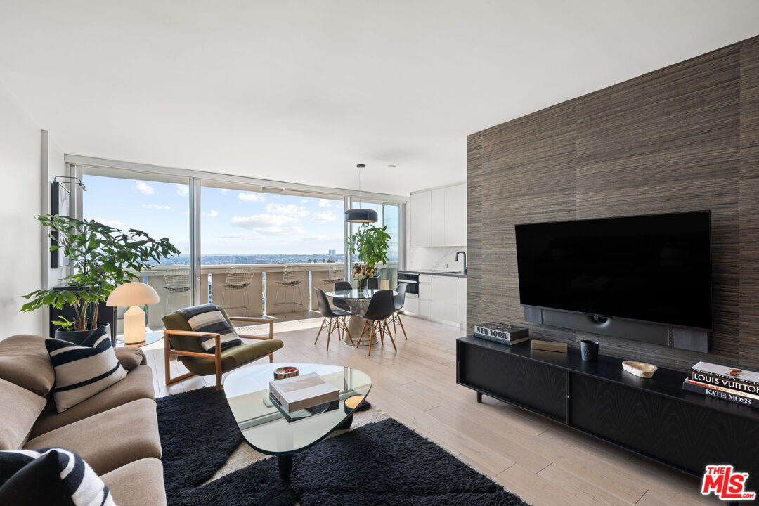 8787 Shoreham Dr Unit: 608
