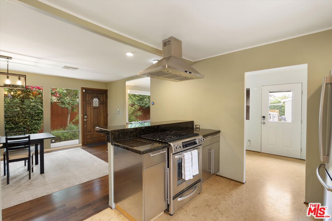 317 S Orchard Dr