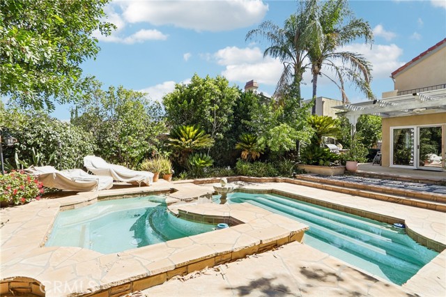 10925 Willowbrae