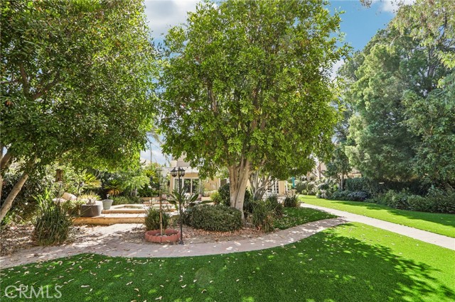 10925 Willowbrae