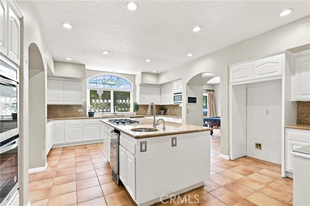 10925 Willowbrae