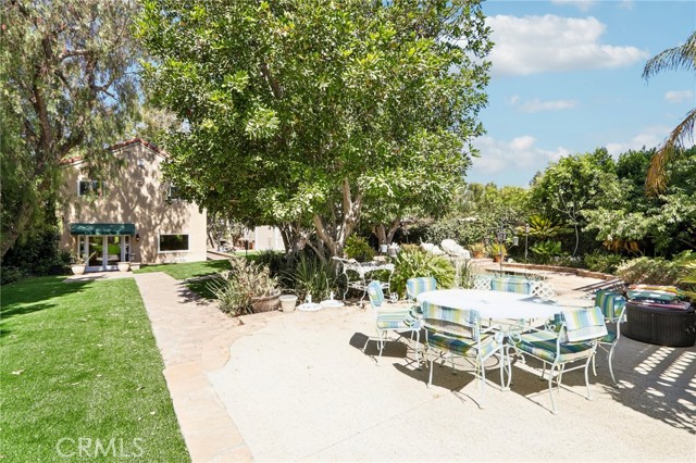 10925 Willowbrae