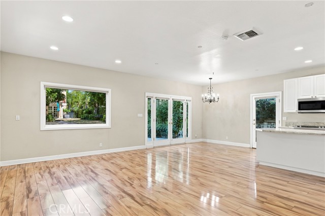 10925 Willowbrae