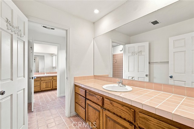 10925 Willowbrae