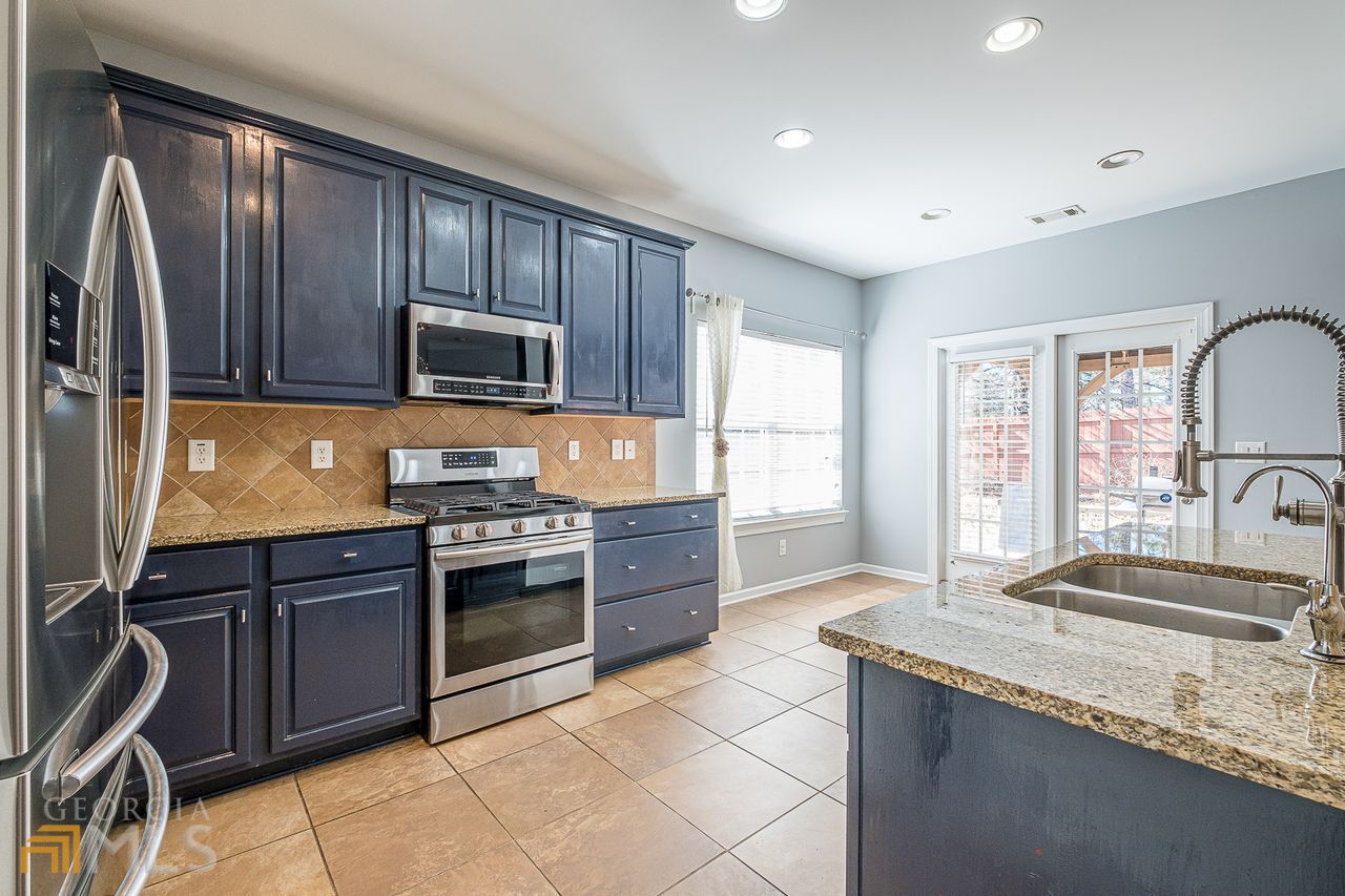 405 HIGHBRANCH Circle