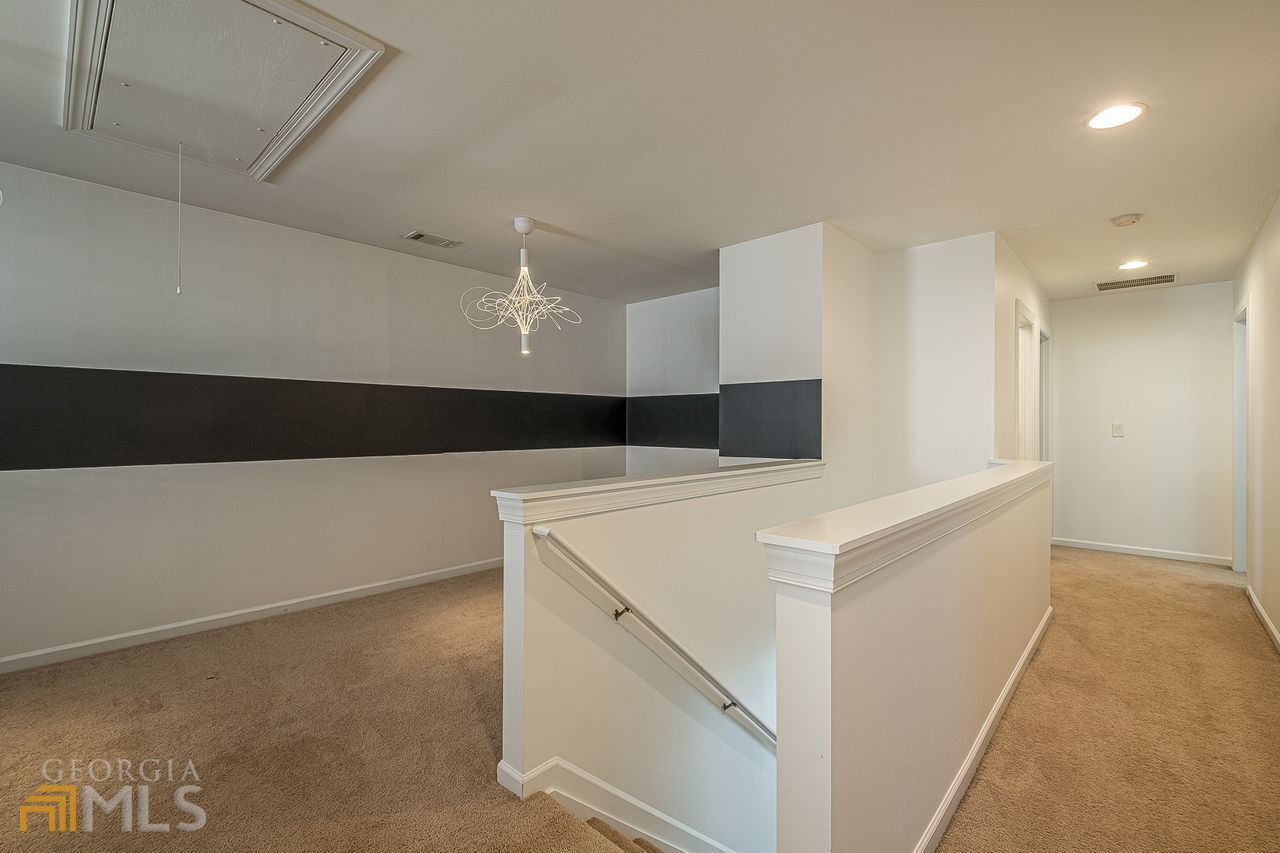 405 HIGHBRANCH Circle