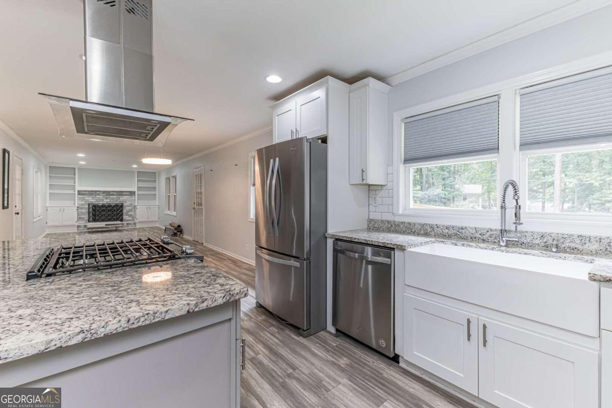 394 Dorsey Circle SW