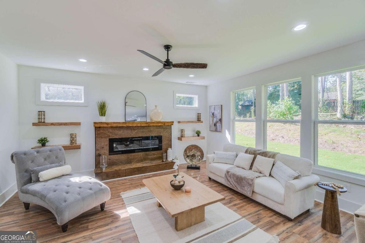3277 Village Glen Drive