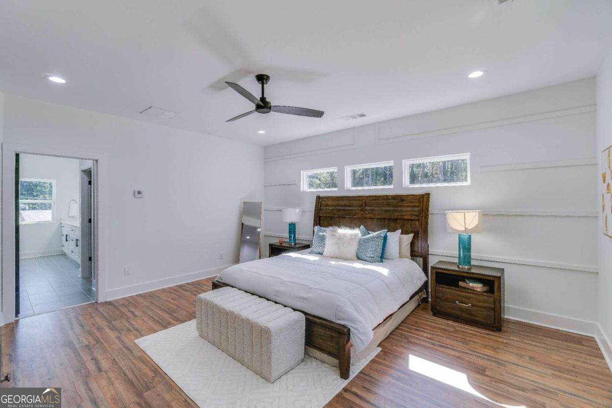 3277 Village Glen Drive