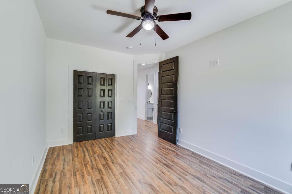 3277 Village Glen Drive