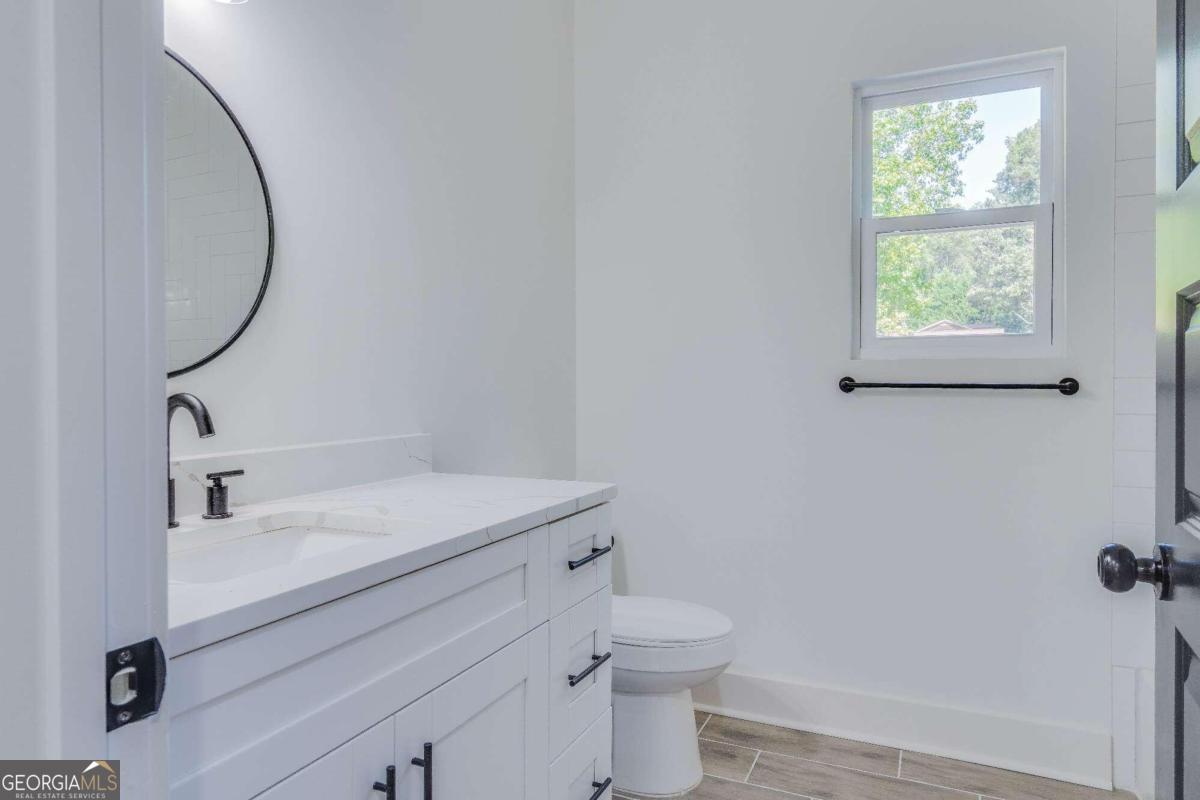 3277 Village Glen Drive