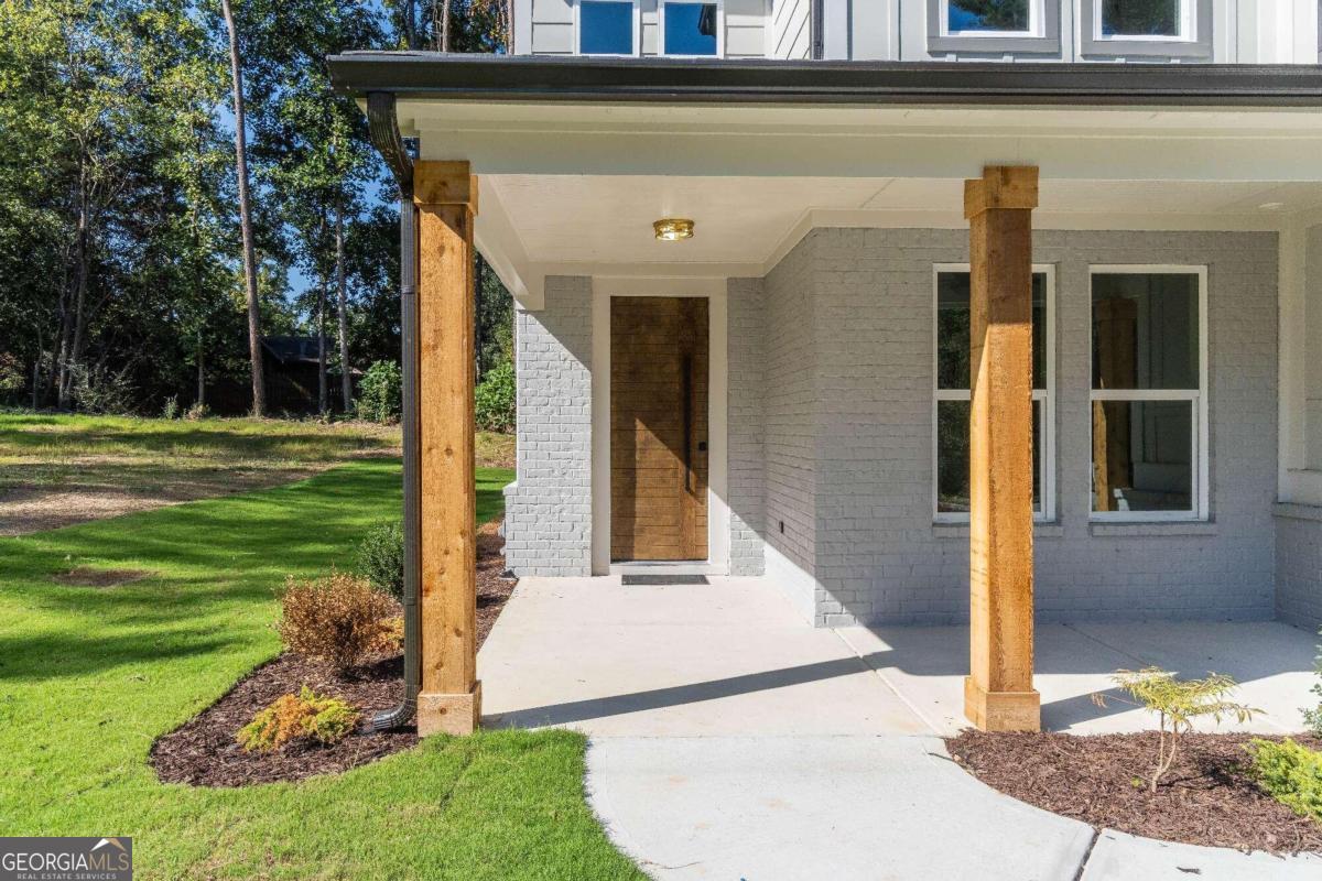 3277 Village Glen Drive