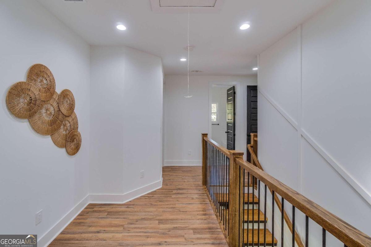 3277 Village Glen Drive
