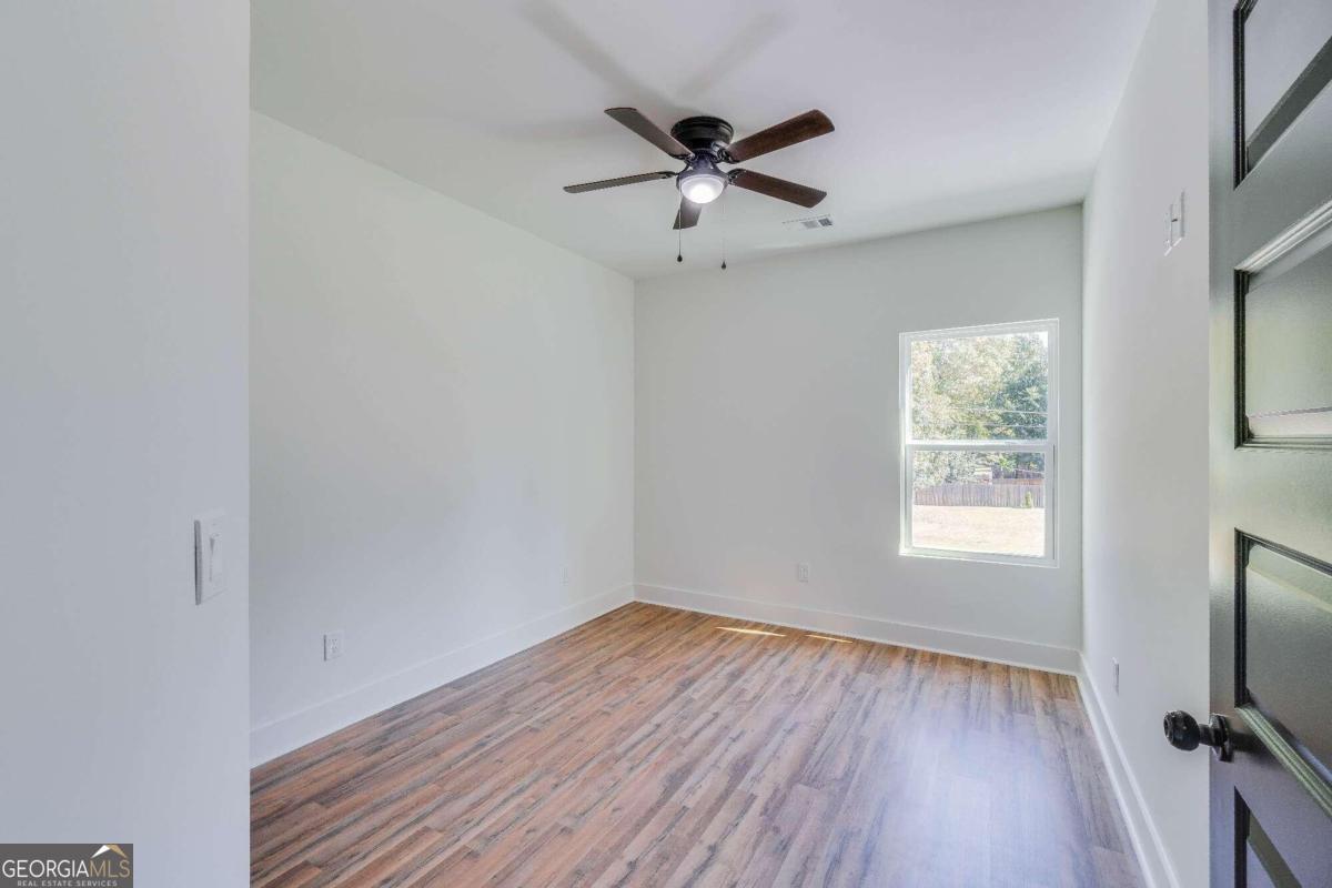 3277 Village Glen Drive
