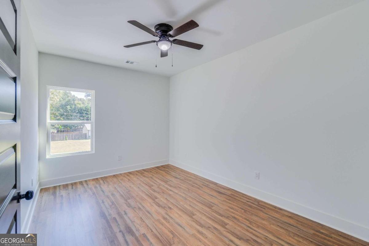 3277 Village Glen Drive
