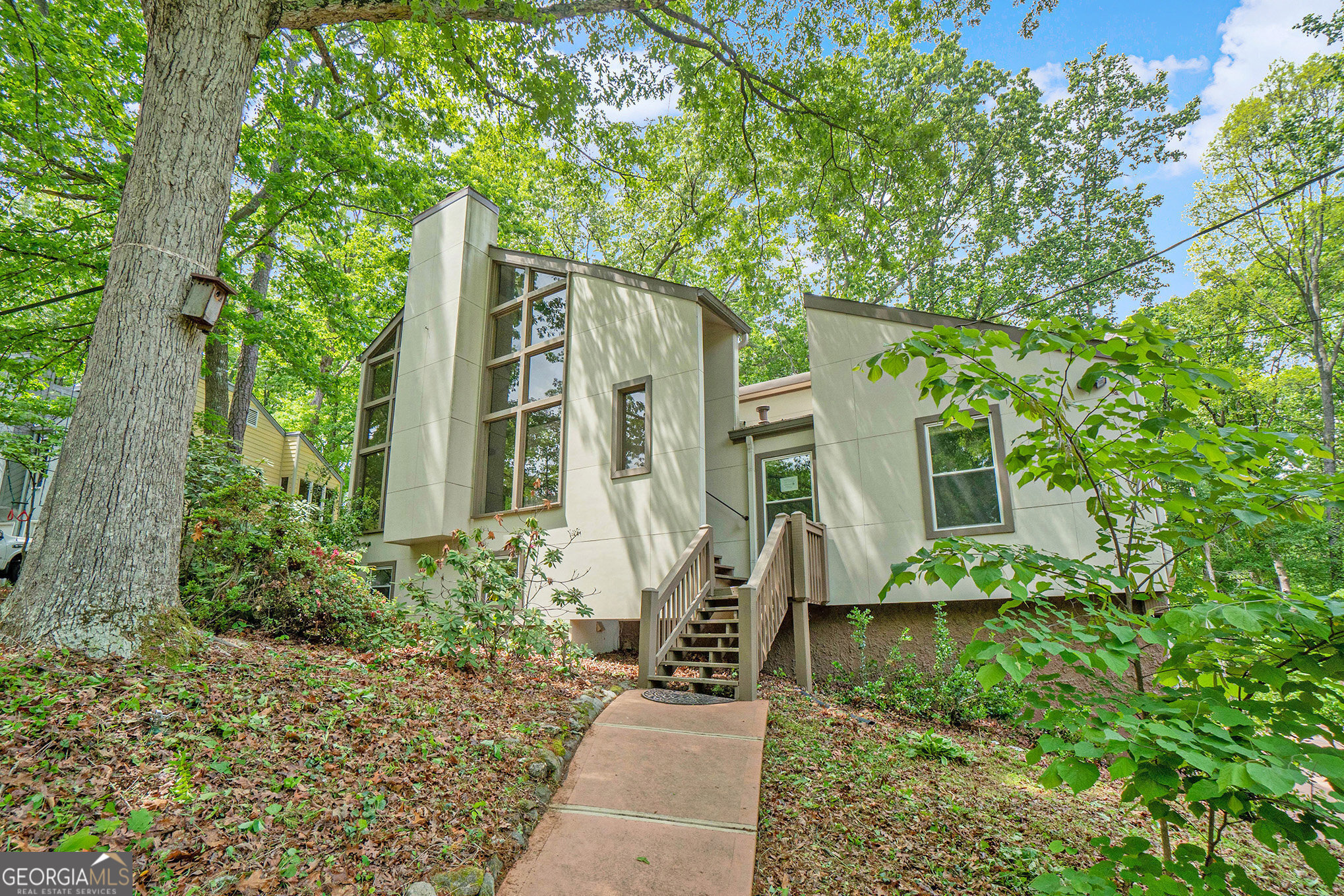 1213 Laurel Cliff Drive SE