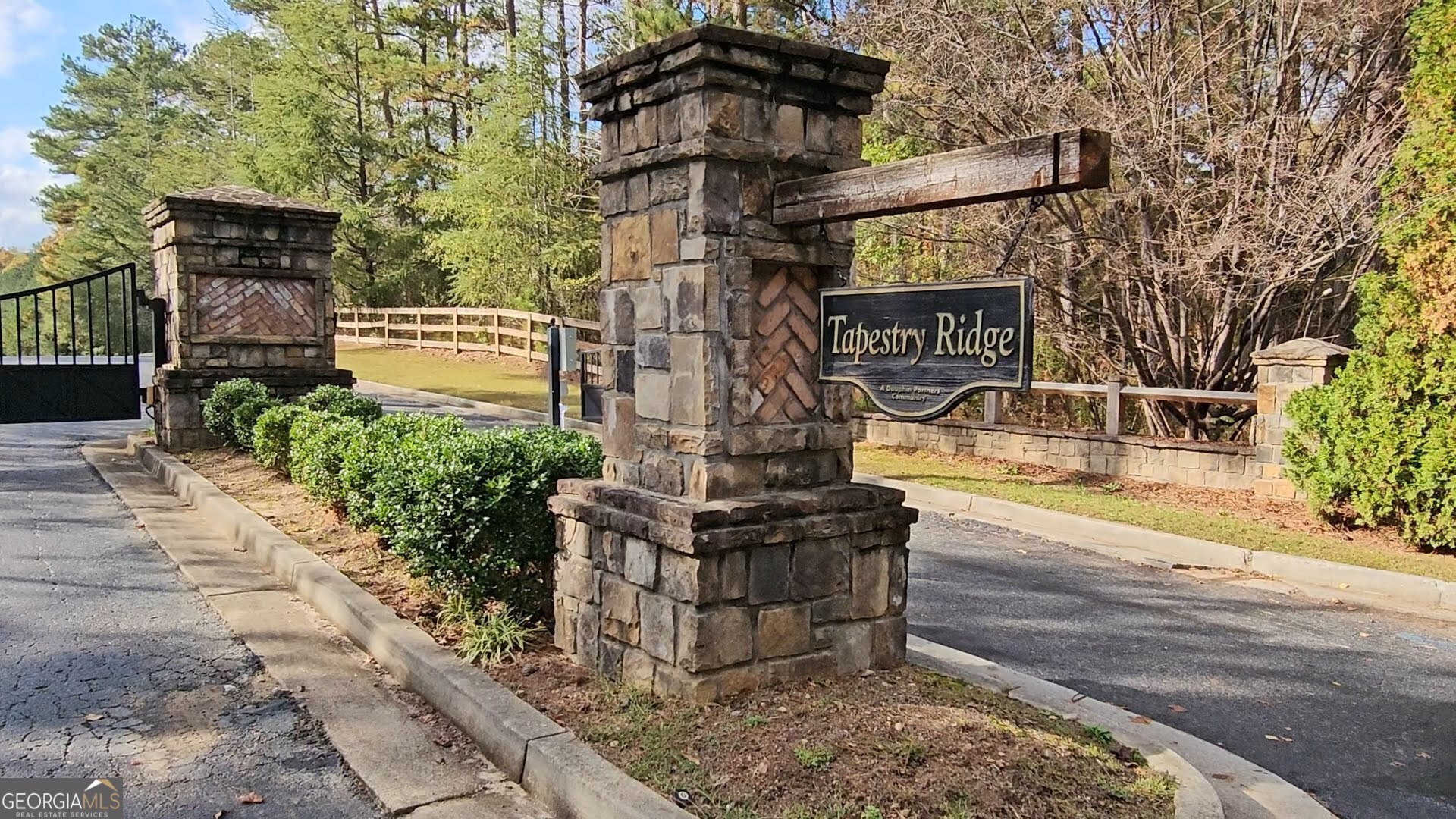 1610 Tapestry Ridge