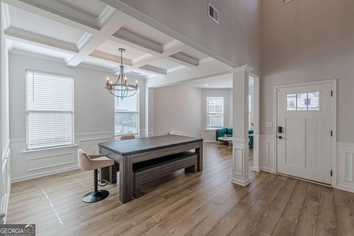 4876 Elm Leaf Drive SW