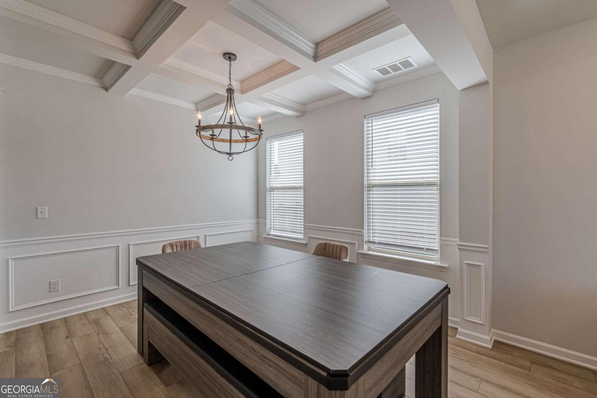 4876 Elm Leaf Drive SW