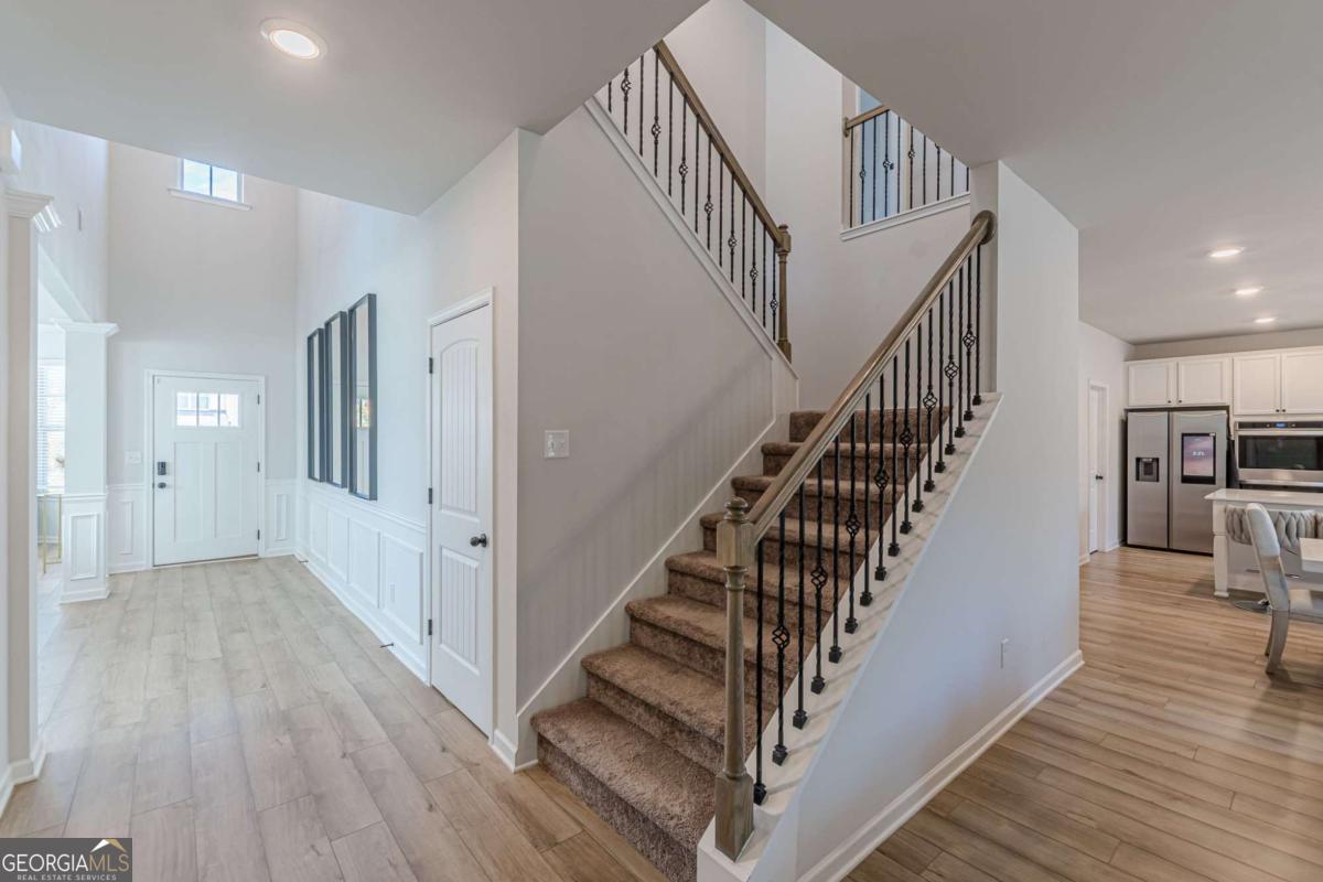 4876 Elm Leaf Drive SW