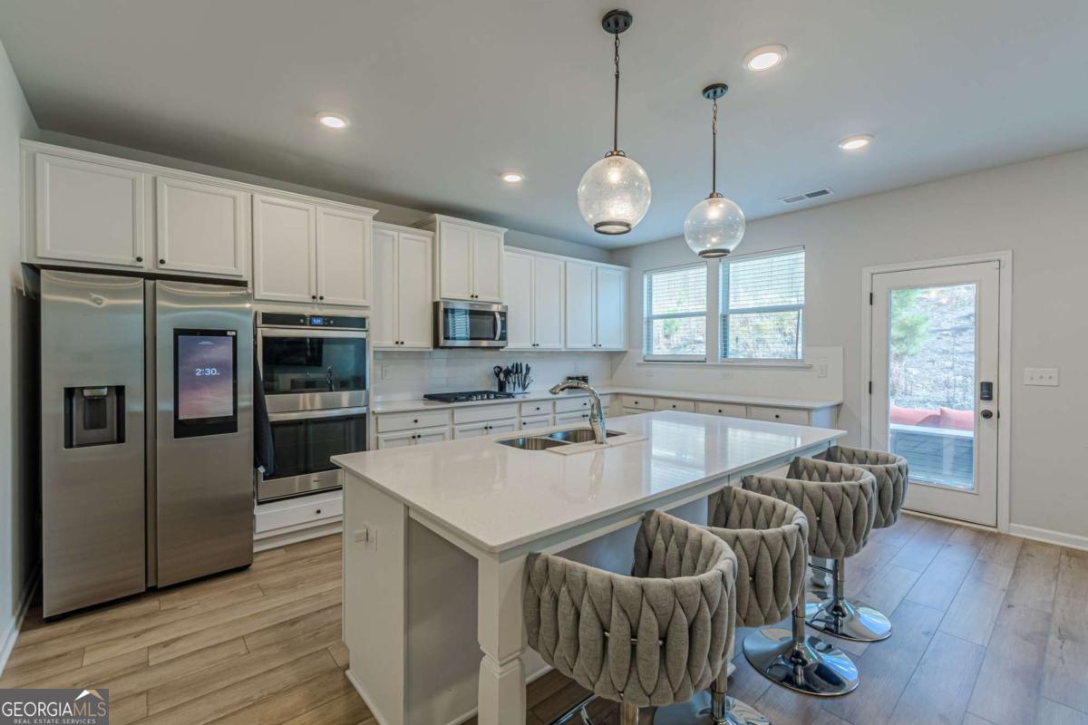 4876 Elm Leaf Drive SW