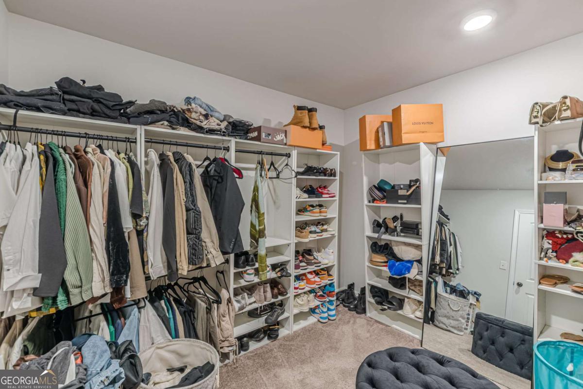 4876 Elm Leaf Drive SW