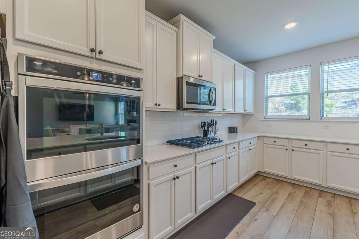 4876 Elm Leaf Drive SW