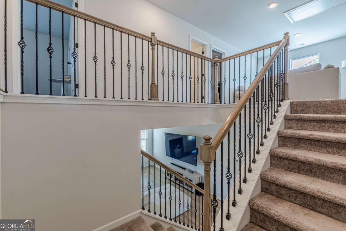 4876 Elm Leaf Drive SW