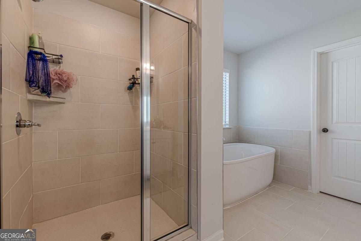 4876 Elm Leaf Drive SW