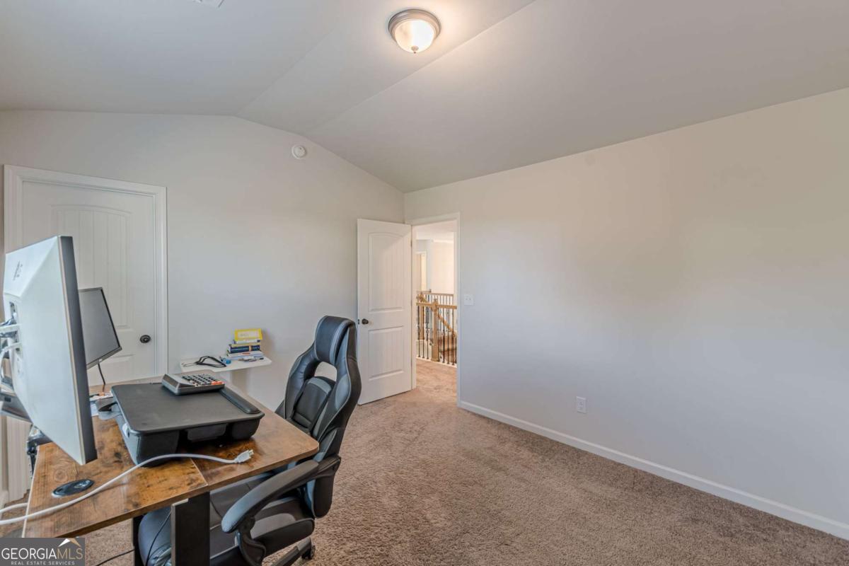 4876 Elm Leaf Drive SW