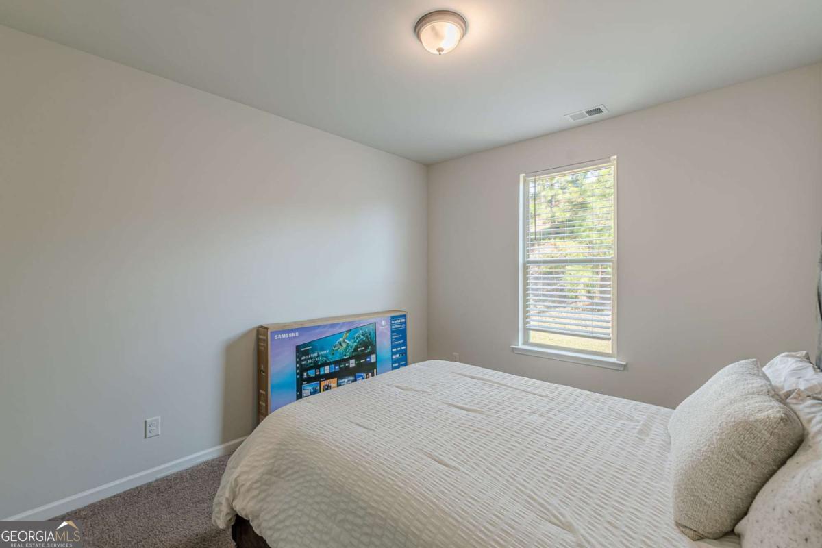 4876 Elm Leaf Drive SW