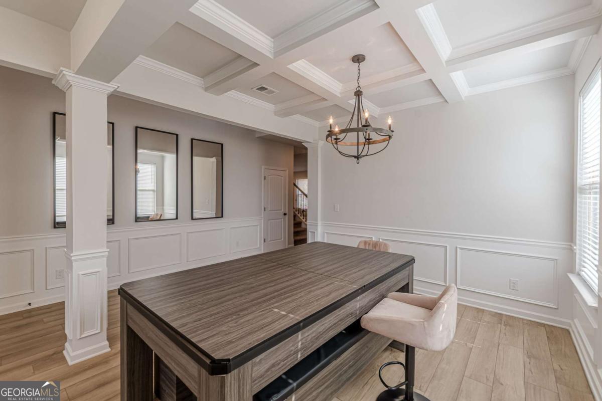 4876 Elm Leaf Drive SW