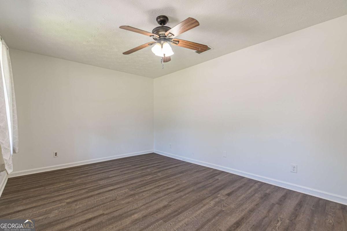 926 Live Oak Court