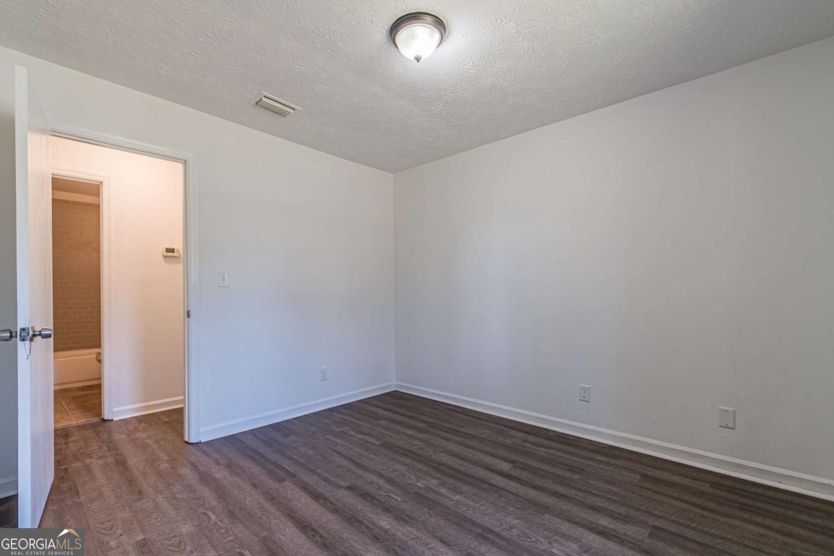 926 Live Oak Court