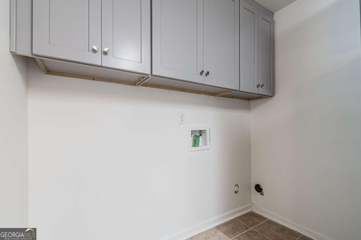 926 Live Oak Court