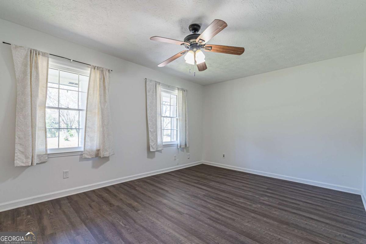 926 Live Oak Court