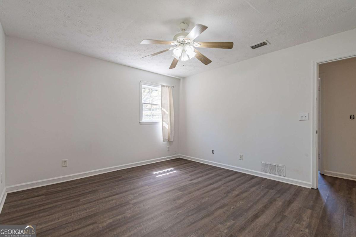 926 Live Oak Court