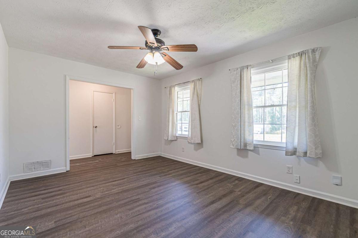 926 Live Oak Court