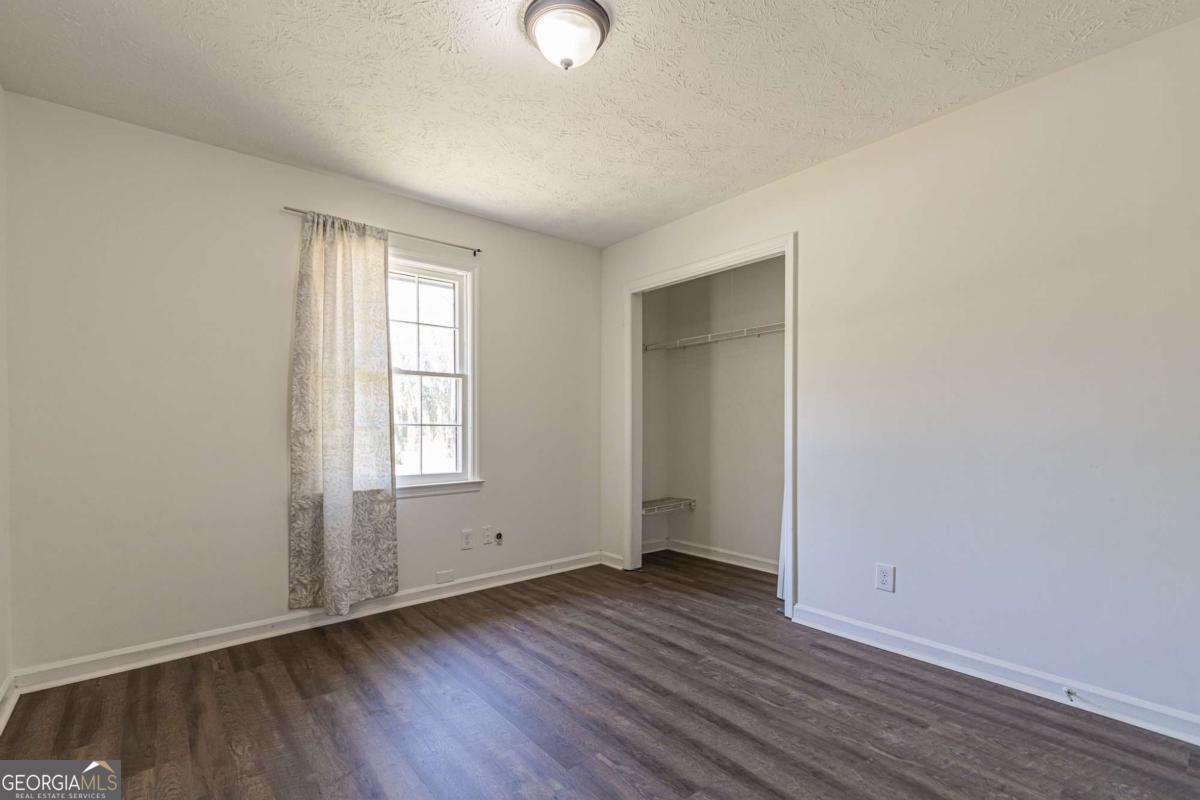 926 Live Oak Court