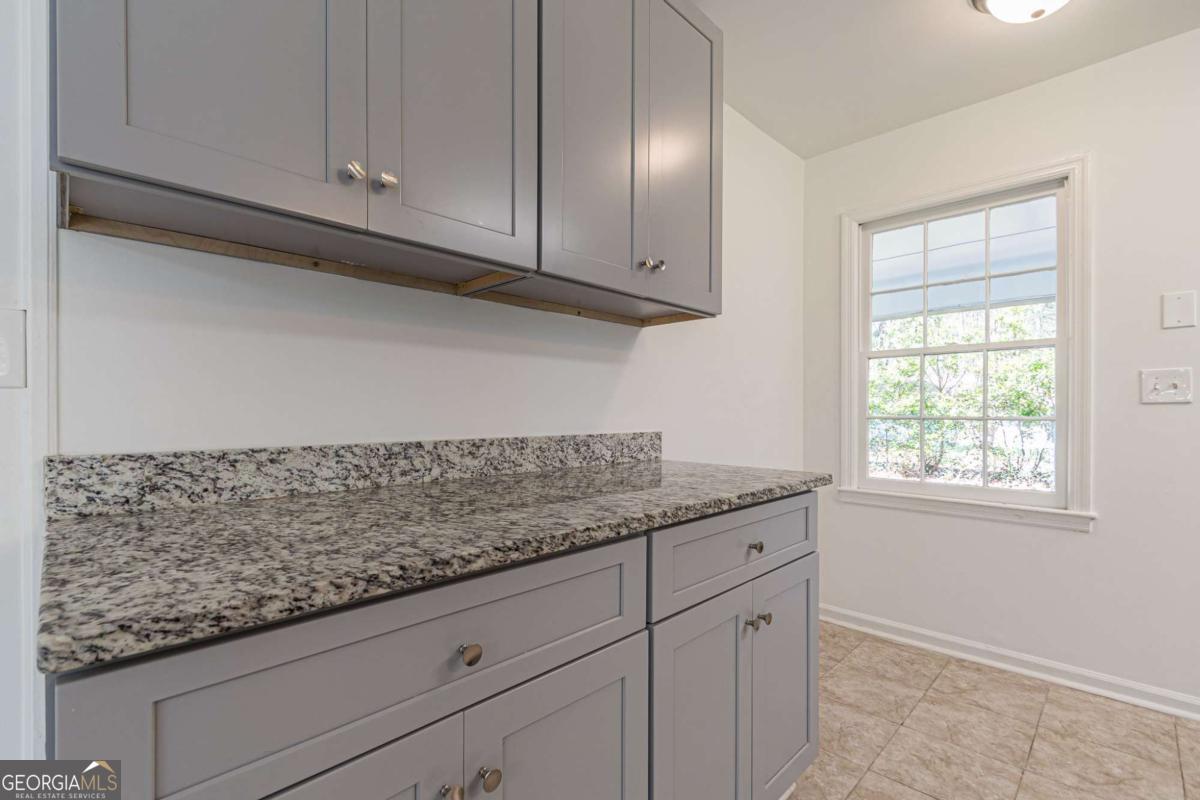926 Live Oak Court