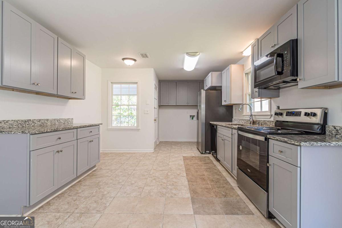 926 Live Oak Court