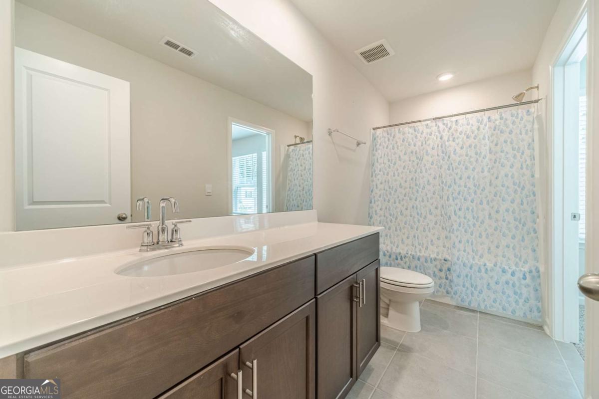 1412 Villageside Court